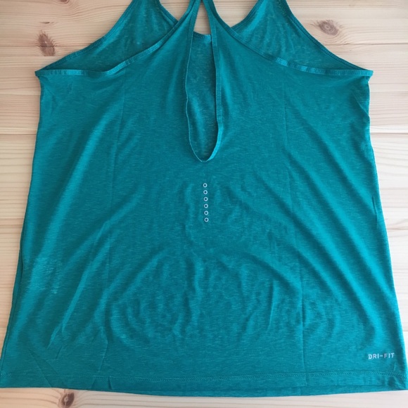 Teal Nike Tank. Like new, no damage. - Picture 3 of 4